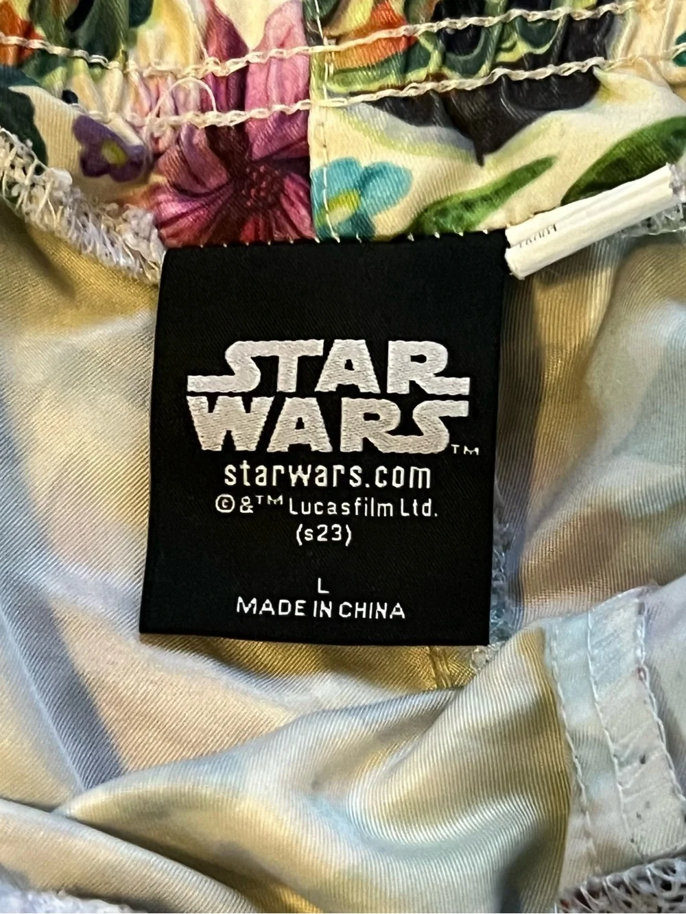 Star Wars Men’s Yoda Grogu Drawstring Shorts - Cream, Green, Pink